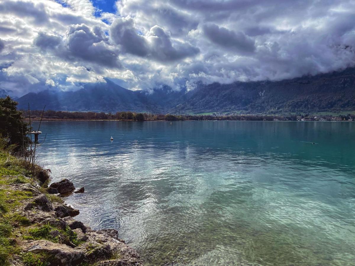 Reflet Bleu Du Lac D'Annecy 3 Etoiles - Face Au Lac, Parking Gratuit, Paddle Board Doussard Exterior photo